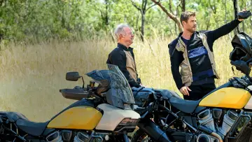 Задник до фильму"Chris Hemsworth: A Road Trip to Remember" #625397