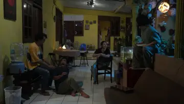 Задник до фильму"Suka Duka Tawa" #541383