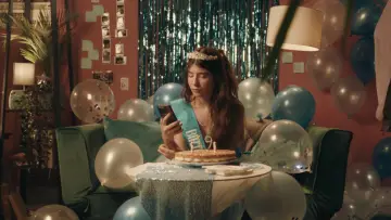 Задник до фильму"Bottom of a Bottle" #567472