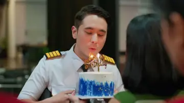 Задник до фильму"Penerbangan Terakhir" #535013