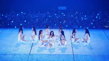 Задник до фільму "TWICE WORLD TOUR [THIS IS FOR] in Incheon" #1568714
