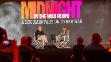 Задник до фильму"Midnight in the War Room" #1175084