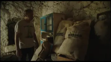 Задник до фільму "Κόκορας" #1647160