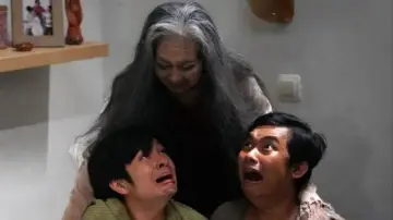 Задник до фильму"Sebelum Dijemput Nenek" #541026