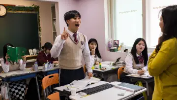 Задник до фільму "School for Defectors" #773440