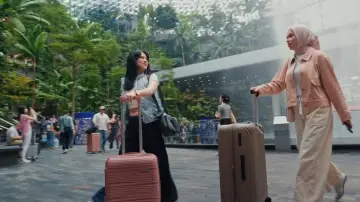 Задник до фільму "Ahlan Singapore" #818632