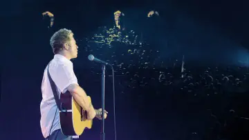 Задник до фільму "Simply Red - Home: Live in Sicily" #1364959