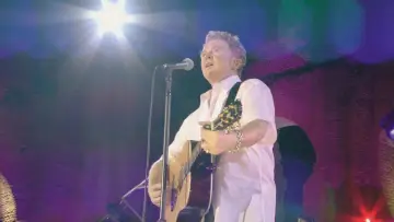 Задник до фільму "Simply Red - Home: Live in Sicily" #1364964