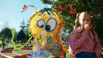 Задник до фільму "A Holiday Short: Best Christmas Ever" #923756