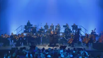 Задник до фільму "Marc Lavoine, le concert pop-symphonique à la Seine Musicale" #1527324
