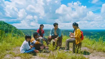 Задник до фільму "MAJU (Jejak Pahit si Kembang Gula)" #933469