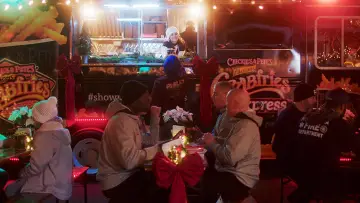 Задник до фильму"Finding Christmas" #927876