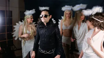 Задник до фільму "Corey Feldman vs. the World" #690793