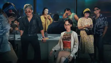 Đại Tiệc Trăng Máu 8 постер