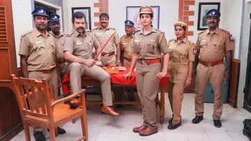 Задник до фільму "யார்ரா அந்த பையன் நான் தா அந்த பையன்" #1142125