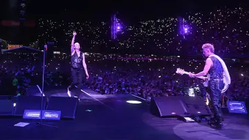 Задник до фильму"Depeche Mode - Memento Mori: Mexico City" #979281