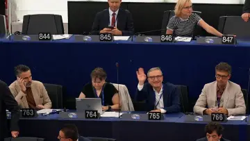 Задник до фильму"Politik ist persönlich" #825814
