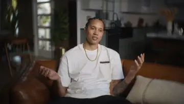 Задник до фильму"The Brittney Griner Story" #542048