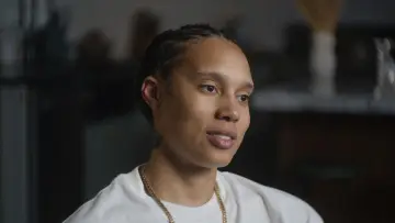 Задник до фильму"The Brittney Griner Story" #542049