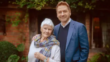 Задник до фильму"Tea with Judi Dench" #975689