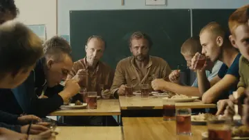 Задник до фільму "В ім