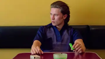 Dealer постер