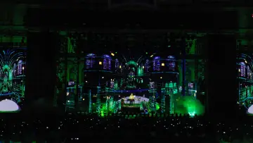 Задник до фильму"Jean-Michel Jarre - Live in Sevilla" #932271