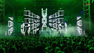 Задник до фильму"Jean-Michel Jarre - Live in Sevilla" #932276