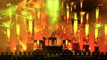 Задник до фильму"Jean-Michel Jarre - Live in Sevilla" #932286