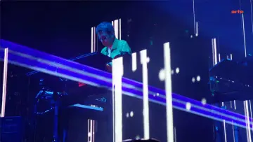 Задник до фильму"Jean-Michel Jarre - Live in Sevilla" #932291