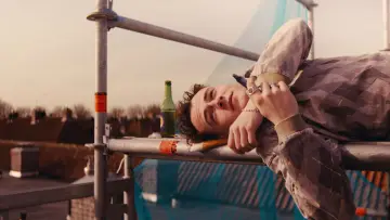 Задник до фильму"Please Try Again Later" #543816
