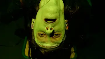Задник до фильму"Frankenstein Created Robyn" #1139268