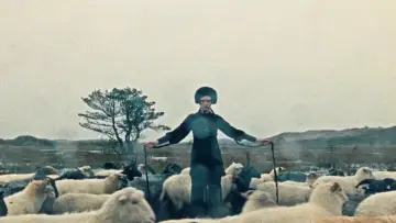 Задник до фильму"Vannacht logeerde ik in mijzelf en vanochtend besloot ik er te blijven wonen" #568574
