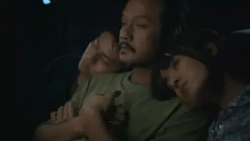 Задник до фільму "Ayah, Ini Arahnya Ke Mana, Ya?" #796717