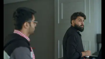 Задник до фильму"Apna Kya Lena Dena" #543677
