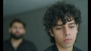 Задник до фильму"Apna Kya Lena Dena" #543679