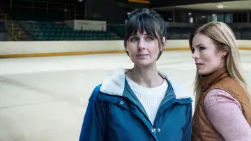 Задник до фильму"The Hockey Mom