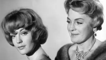 Задник до фільму "Romy und Magda Schneider: Mutter - Tochter - Rivalinnen?" #1633891
