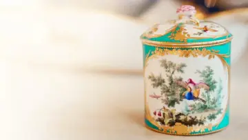 Задник до фільму "Les trésors des favorites des rois de France" #1139823