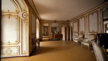 Задник до фільму "Les trésors des favorites des rois de France" #1139824