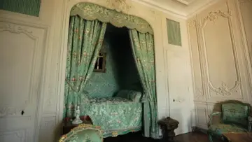 Задник до фільму "Les trésors des favorites des rois de France" #1139825