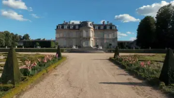 Задник до фільму "Les trésors des favorites des rois de France" #1139829