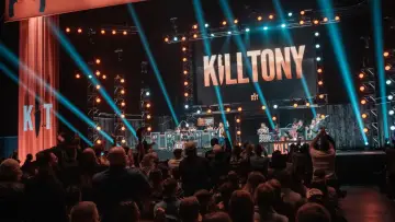 Задник до фильму"Kill Tony: Once Upon a Time in Texas" #520821