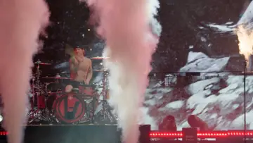 Задник до фильму"Twenty One Pilots: More Than We Ever Imagined" #534195