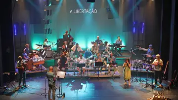 Задник до фильму"Orquestra à Base de Sopro Convida Grupo Fato" #574036