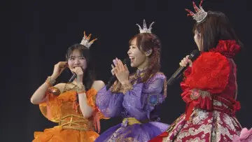 Задник до фильму"2nd LIVE FILM FRUITS ZIPPER JAPAN TOUR 2024 - AUTUMN THE STORY OF SEVEN COLORS" #876941