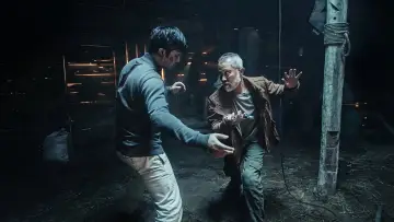 Serangan Balik постер