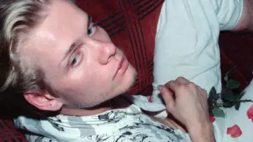 Задник до фільму "My Brother