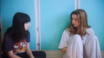 Задник до фильму"A Woman is a Flower" #846764