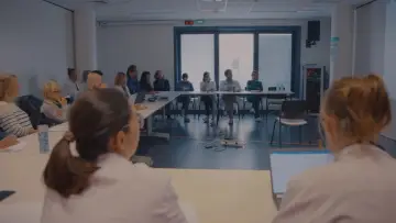 Задник до фільму "Le Dilemme d